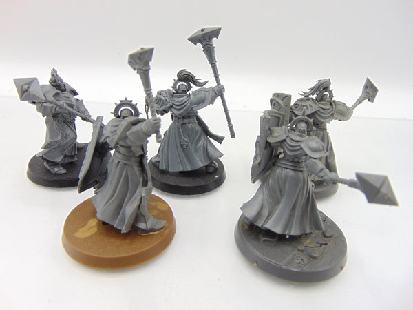 Sequitors