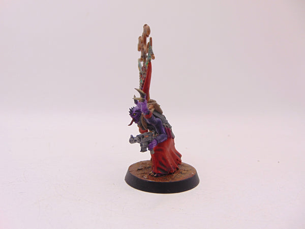 Acolyte Iconward