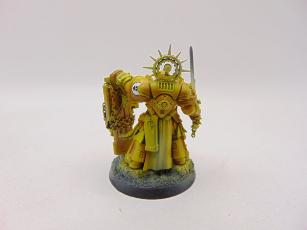 Primaris Captain with Relic Shield