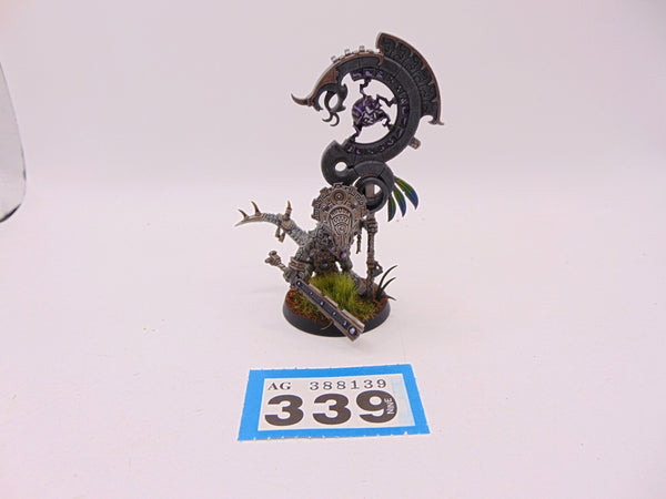 Saurus Astrolith Bearer