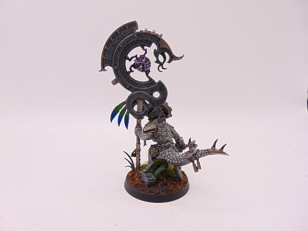 Saurus Astrolith Bearer