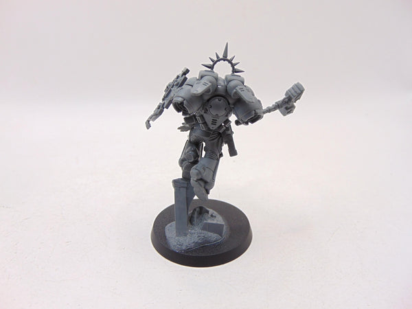 Captain with Jump Pack and Relic Shield