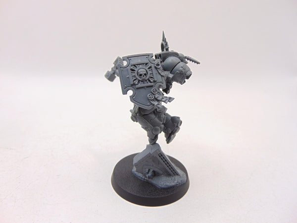 Captain with Jump Pack and Relic Shield