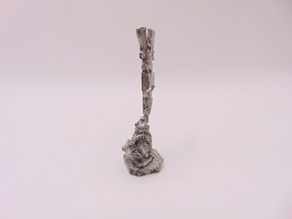 Dwarf Army Standard Bearer