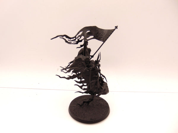 Kurdoss Valentian, The Craven King