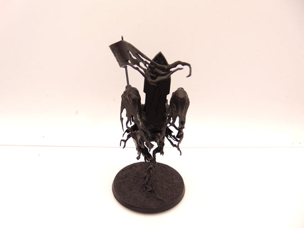 Kurdoss Valentian, The Craven King