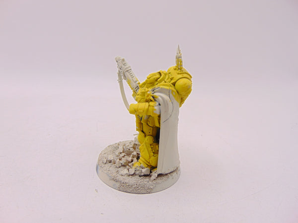 Primaris Captain in Gravis Armour