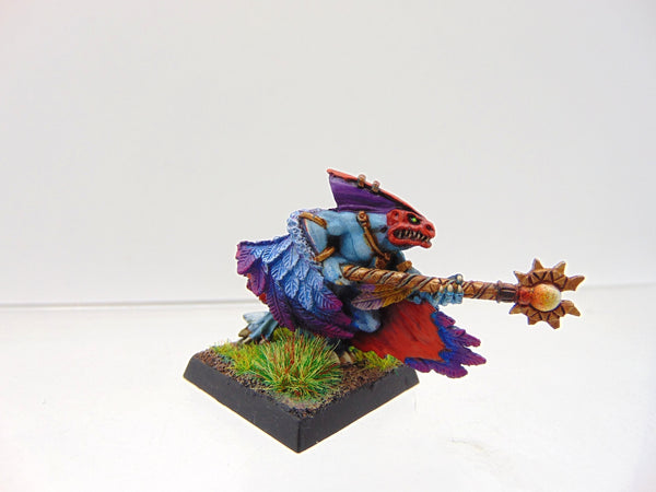 Skink Priest with Feathered Cloak