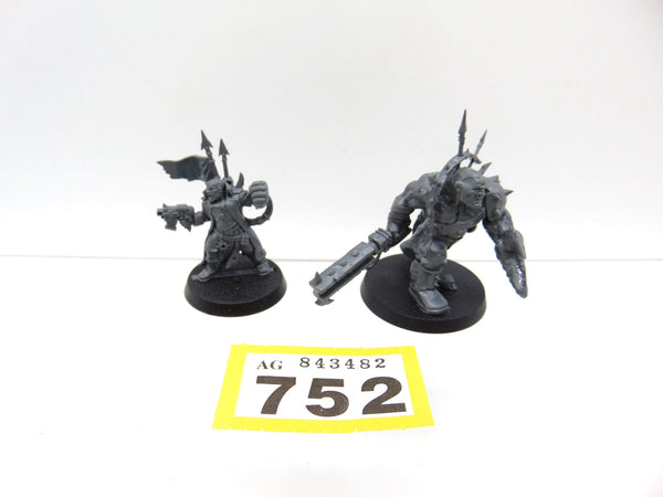 Traitor Enforcer & Traitor Ogryn