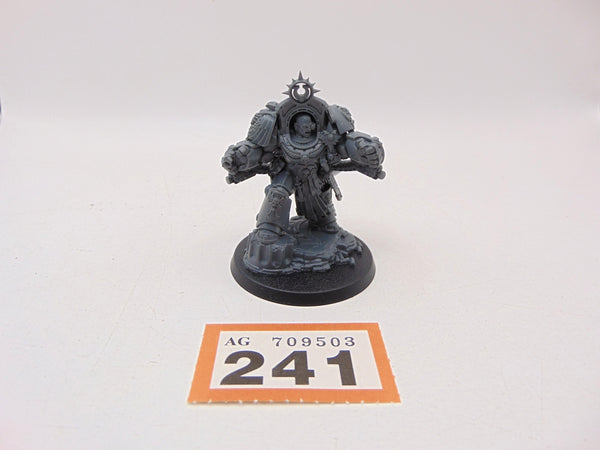 Marneus Calgar in Armour of Antilochus