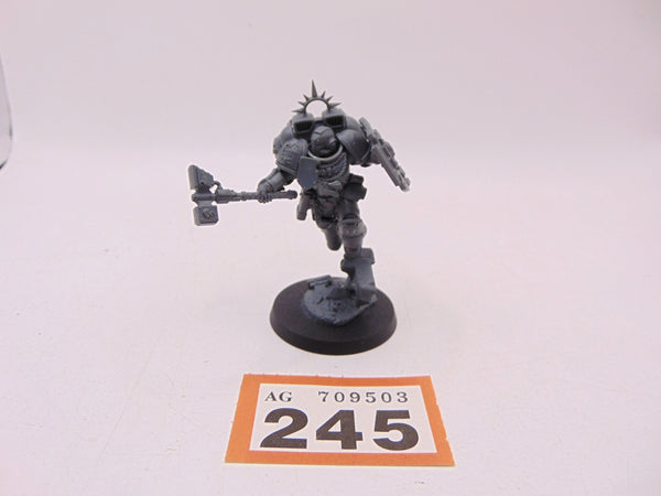 Primaris Captain with Jump Pack