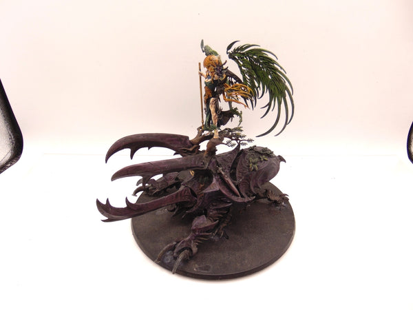 Alarielle the Everqueen