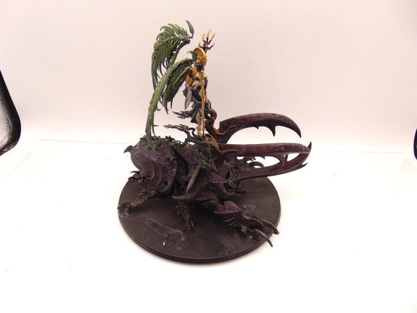Alarielle the Everqueen