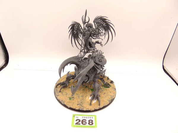 Alarielle the Everqueen