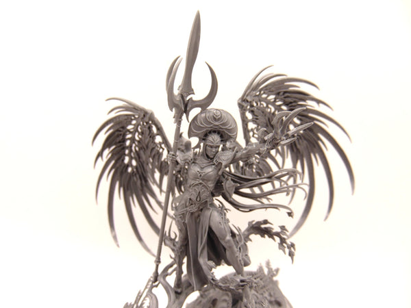 Alarielle the Everqueen