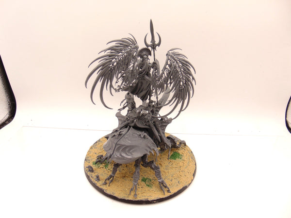 Alarielle the Everqueen