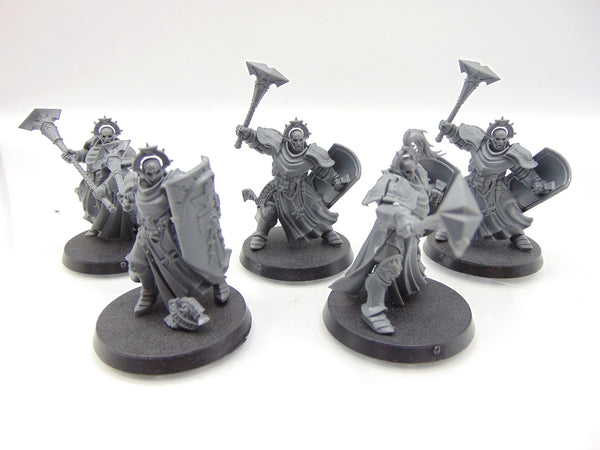 Sequitors