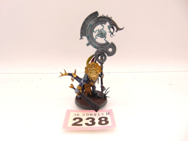 Saurus Astrolith Bearer