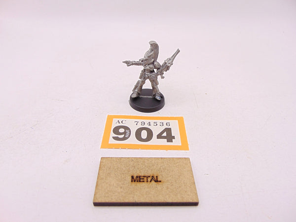 Space Elf Commander Avele Swifteye