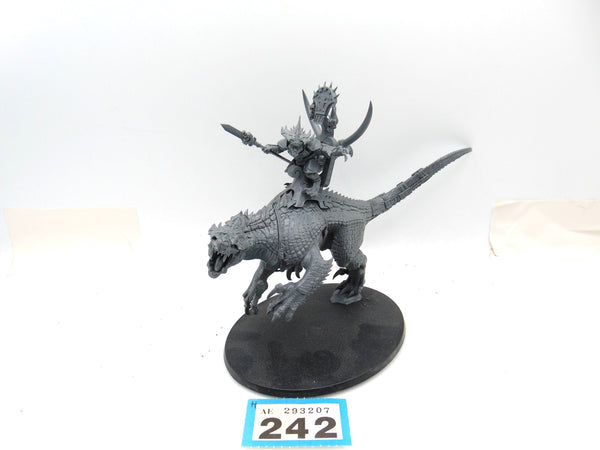Saurus Oldblood / Kroq Gar on Carnosaur