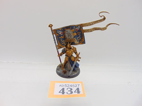 Knight Vexillor with Banner of Apotheosis