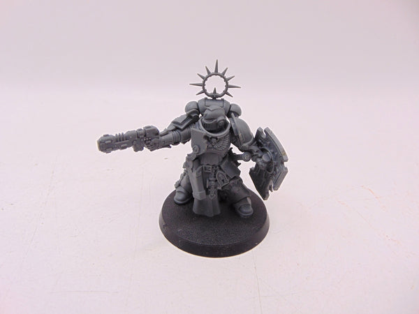 Primaris Lieutenant with Storm Shield