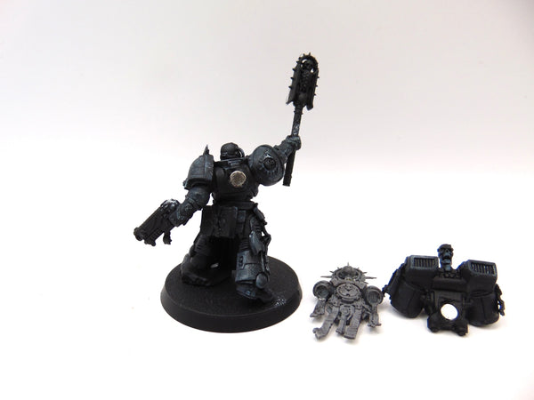 Primaris Chaplain / with Jump Pack