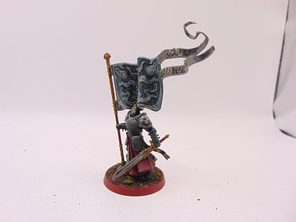 Knight Vexillor with Banner of Apotheosis