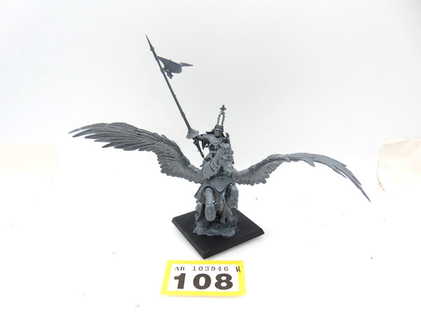 Bretonnian Lord on Royal Pegasus