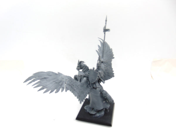 Bretonnian Lord on Royal Pegasus