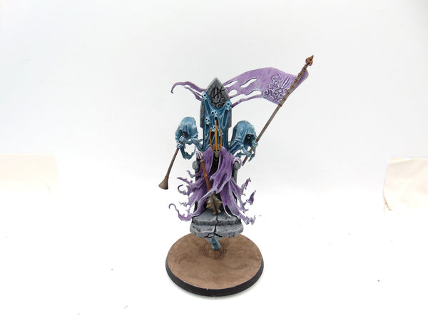 Kurdoss Valentian, The Craven King