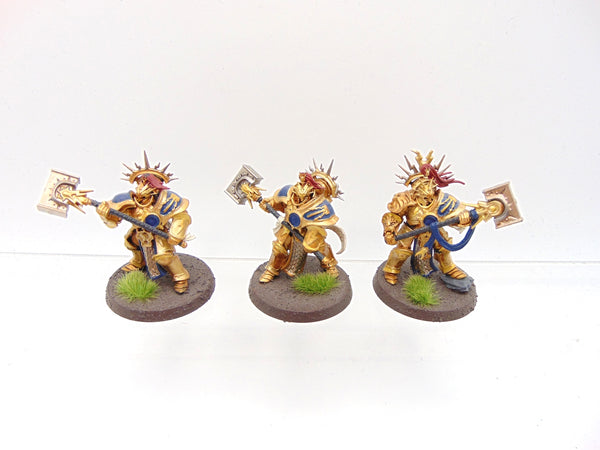 Retributors