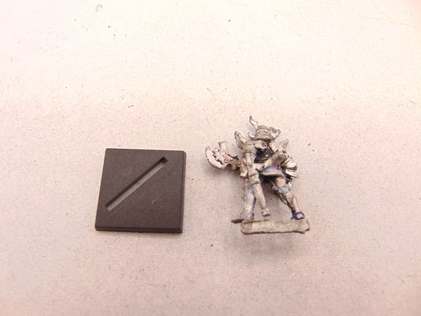 C35 Chaos Hero Bone Racker