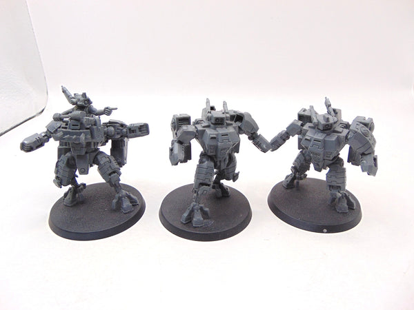 Looted Crisis Battlesuits