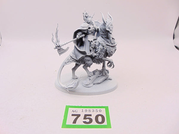 Lord Vigilant on Gryph-stalker