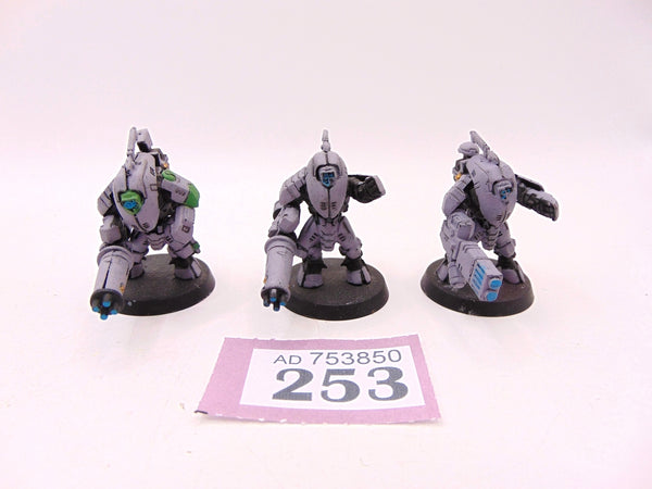 XV25 Stealth Battlesuits
