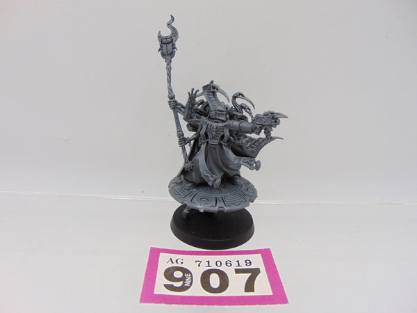 Exalted Sorcerer on Disc of Tzeentch