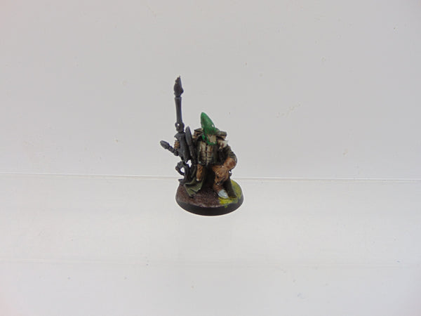 Eldar Ranger Kneeling