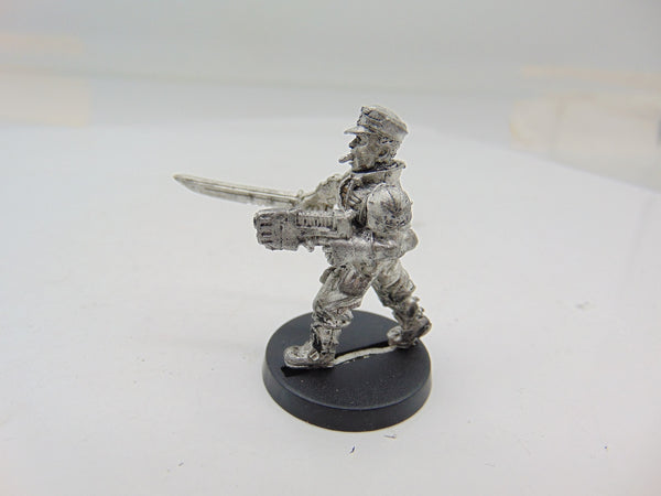 Gaunt's Ghosts Colonel Schaeffer
