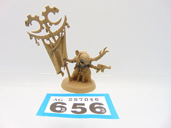 Acolyte Iconward