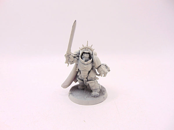 Primaris Captain in Gravis Armour