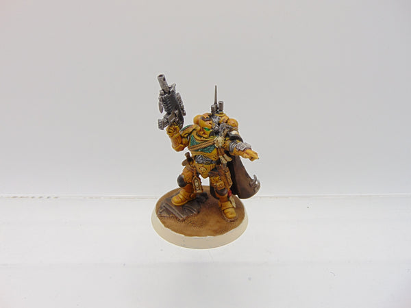 Primaris Captain in Phobos Armour