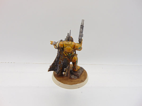 Primaris Captain in Phobos Armour