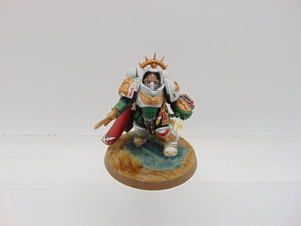Primaris Captain in Gravis Armour