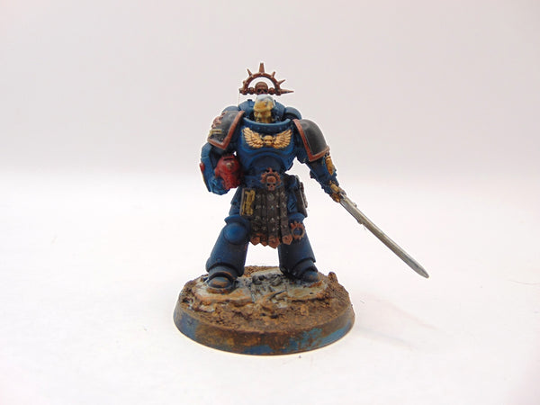 Primaris Lieutenant Amulius