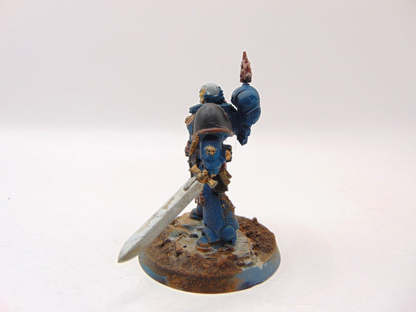 Primaris Lieutenant Amulius