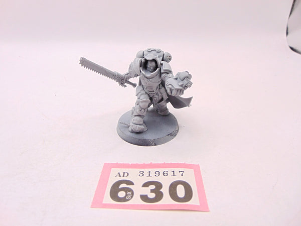 Primaris Captain in Gravis Armour