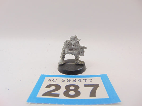 Space Ork Raider Boy with bolta