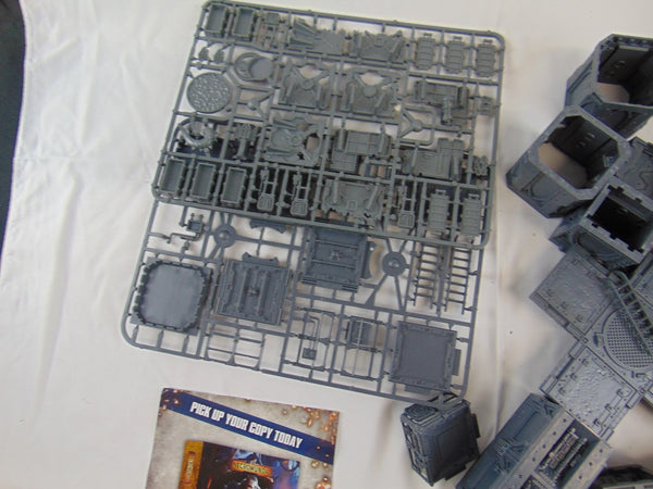 Dark Uprising Scenery - in box