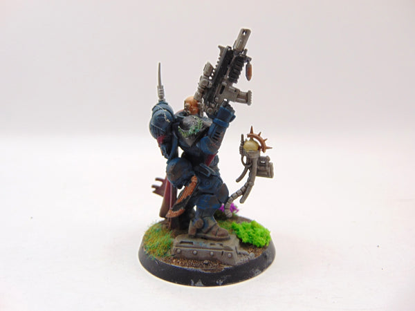 Primaris Captain in Phobos Armour